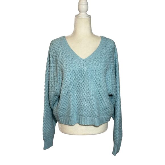 Better Be light blue chunky knit cropped v-neck sweater - L - Picture 1 of 7